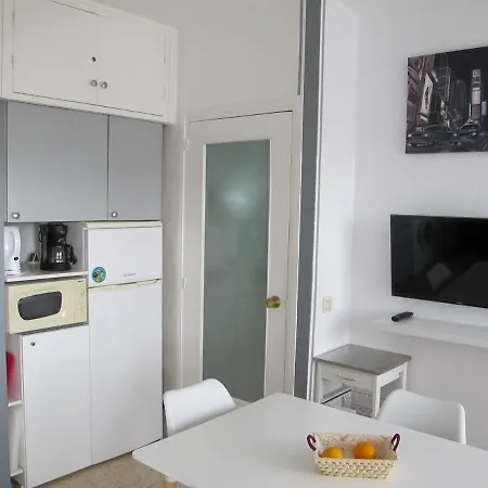 Apartamento Con Piscina - Los Sauces Apartamento Lloret de Mar